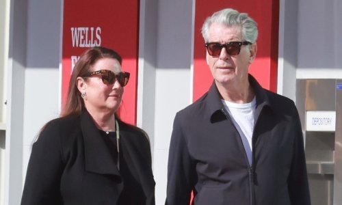 Par koji obožavamo: Pierce Brosnan i Keely Shaye Smith za ovu su se šetnju i modno uskladili