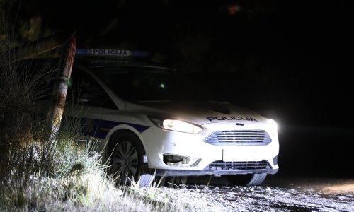 Autom bježao policiji pa zaglavio u blatu, ozlijeđeno troje iračke djece