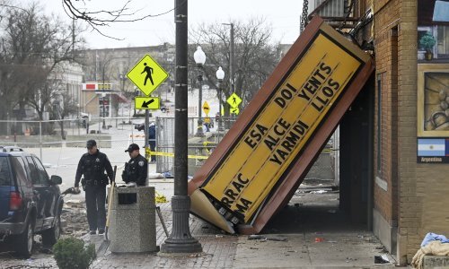 U seriji oluja i tornada na jugu i Srednjem zapadu SAD-a 22 poginulih