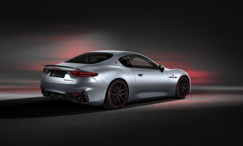 Maserati predstavlja tri verzije GranTurisma: Oda 75-godina 'Trozupca'
