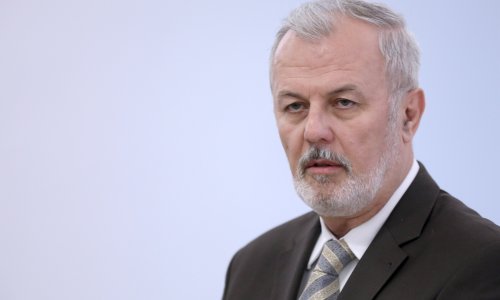 Sanader smiruje: Nastavljamo dalje bez ikakvih stresova, izbora neće biti