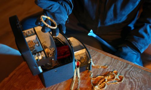 Trojica u Bjelovaru provalila u 44 kuće i ukrali stvari vrijedne 26 tisuća eura