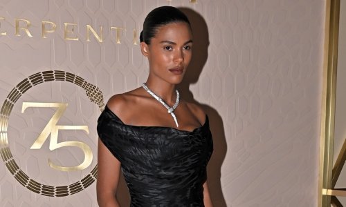 Duboki dekolte stvar je prošlosti, ovaj francuski trend bit će hit narednih mjeseci