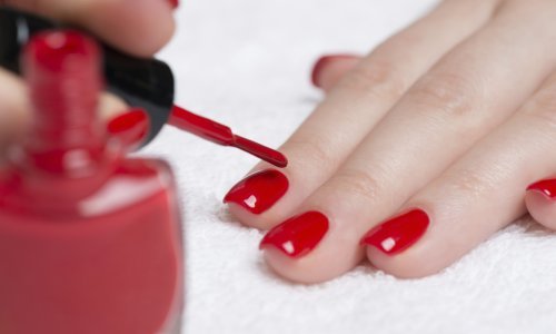 Kako odabrati idealan lak za nokte