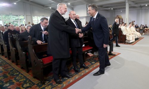 Brojni političari na Uskrs su došli na misu