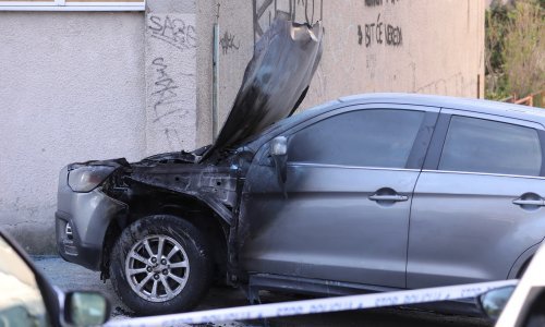 Državnom inspektoru po drugi put zapaljen automobil