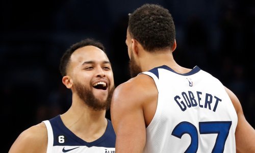 [VIDEO] Ovo je kazna za udaranje suigrača. Što bi bilo da ga je šakom pogodio navijač?