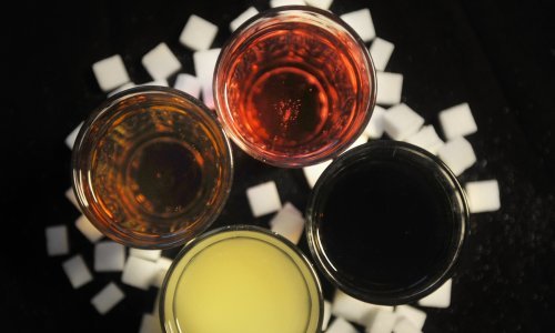 Znanstvenici upozoravaju: Ograničite unos zaslađenih pića na jedno tjedno