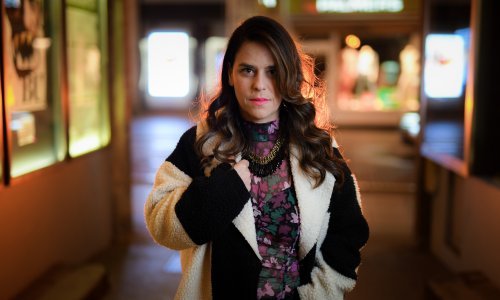 Ana Maras Harmander sve pozdravlja s plaže u kupaćem kostimu pokazujući super liniju