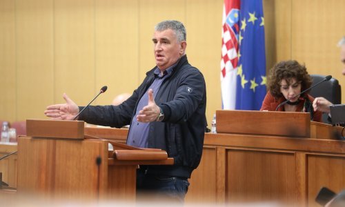 Bulj: Pravosuđe je u katastrofi; Jandroković mu odgovorio Gibonnijevim stihovima