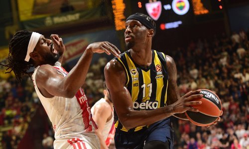 Olympiakos osigurao jedinicu, a Fenerbahče i s porazom od Zvezde doigravanje