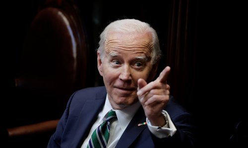 Joe Biden traži zabranu jurišnih puški: 'Odmah ću potpisati zakon'