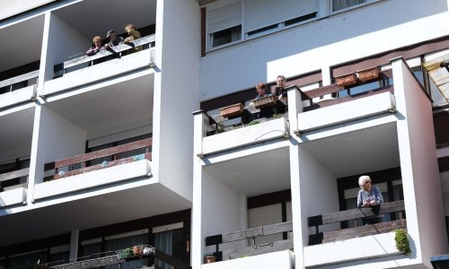 Skoro 96.000 umirovljenika čeka dvije velike povišice. Tko će profitirati?