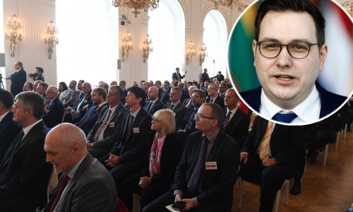 Češki diplomati u zlatnim godinama iznenada umiru. Što se to događa?