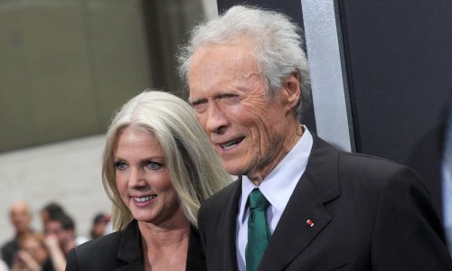 Ljubav i u devetom desetljeću: Tko je žena koju ljubi Clint Eastwood
