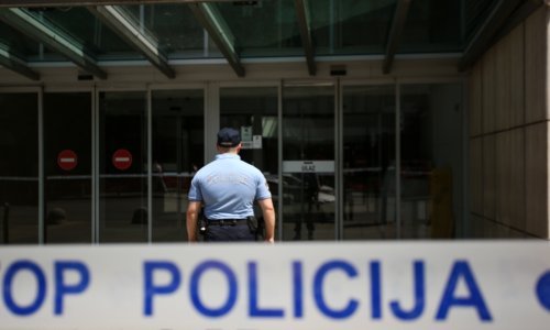 Uhićen muškarac koji je lažno prijavio bombe u shopping centrima