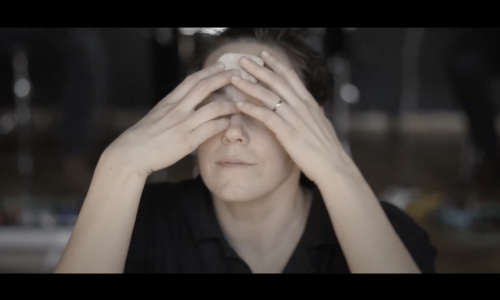 Najavljena premijera predstave 'Otok sam' Martine Hrlić Rogić i Olje Lozice