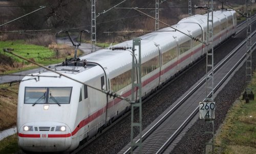 Sindikati u Njemačkoj prijete novim štrajkom u zračnim lukama i na željeznici