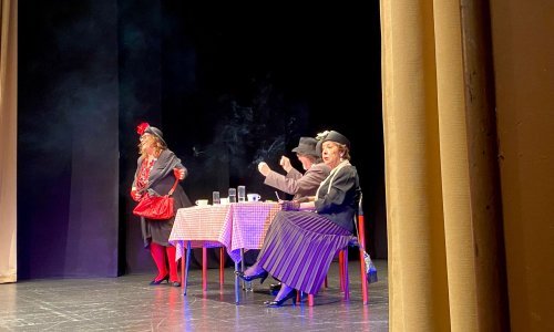 Održavana zagrebačka premijera kultne predstave Ženski razgovori
