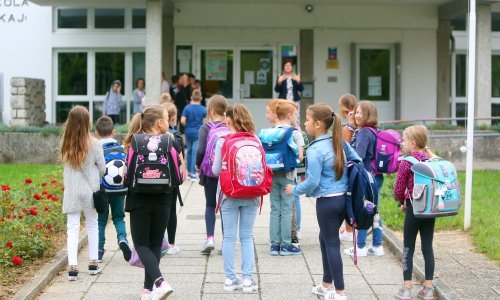 Djeca će Prirodoslovlje imati dvaput tjedno, a Društvo i zajednicu jednom