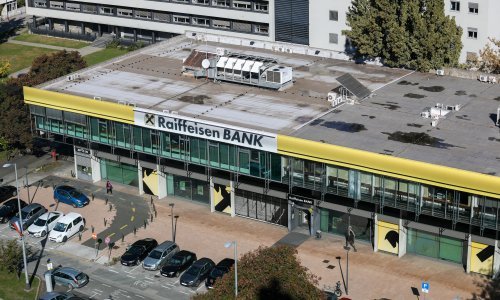 Jedna banka najavila veliko poskupljenje, najveći šok čeka umirovljenike