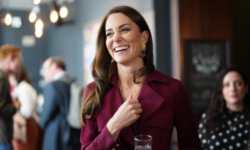Omiljena boja princeze Kate: Ponovno oduševila kombinacijom u boji burgundije