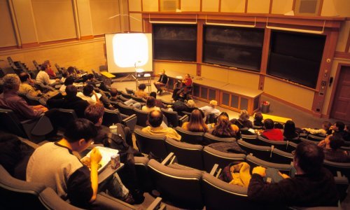 Na splitskom sveučilištu 300 studenata starijih od 40 godina: Nevjerojatnih 17 godina studira četvero ljudi!