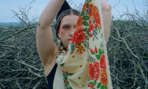 ŽIVA objavila novi singl kojim najavljuje debitantski album