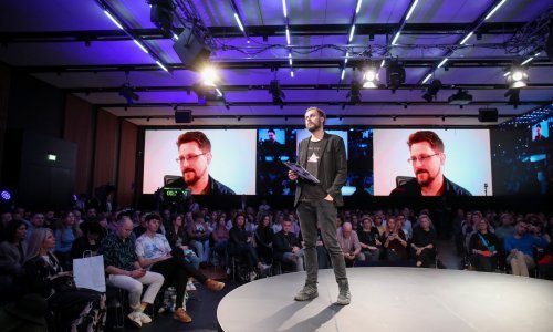 Počeli su dugo iščekivani Dani komunikacija, otvaranje obilježio razgovor sa Snowdenom