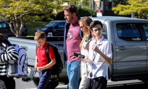 Kakva idila: Jennifer Lopez i Ben Affleck u školu odveli sinove, a stigla je i njegova bivša