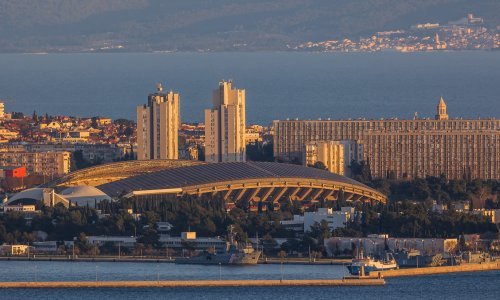 Stanari splitskih Gripa peticijom traže asfalt: 'Zbog makadama ne može proći ni hitna'