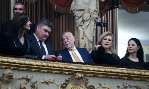 Premijera Josipovićeve opere okupila političku elitu, stigli i bivši predsjednici