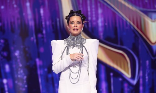 Otmjeno i elegantno: Nikolina Pišek očarala u polufinalnoj večeri 'Masked signera'