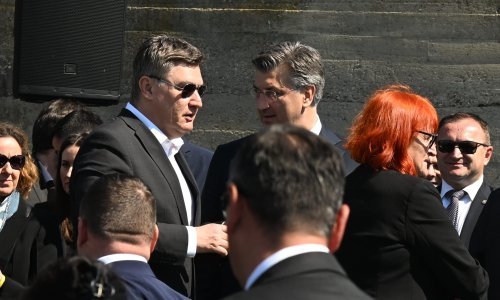 Jedna kolona u Jasenovcu, no Milanović i Plenković ipak su ignorirali jedan drugoga