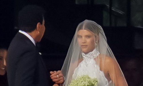 Elegancija i jednostavnost: Evo u kakvoj vjenčanici je blistala kći Lionela Richieja