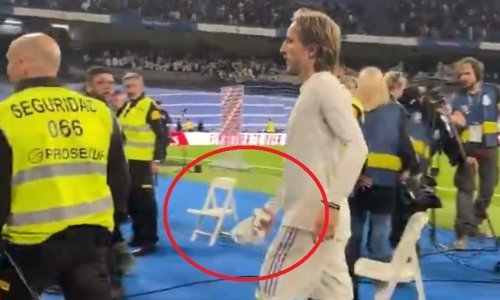 Pogledajte kako je Luka Modrić rasplakao dječaka na tribinama; nastala je pomutnja