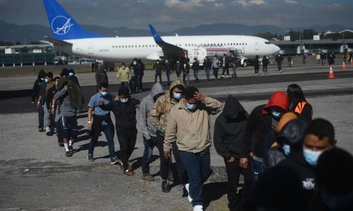 Prvi američki deportacijski let za Kubu od 2020.