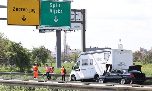 Sudar kod čvora Lučko, BMW podletio pod kamper