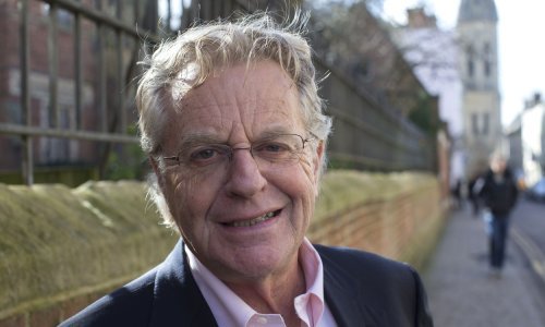 U 79. godini umro poznati voditelj Jerry Springer