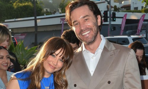 Novopečeni roditelji u izlasku: Kaley Cuoco i Tom Pelphrey blistaju od sreće