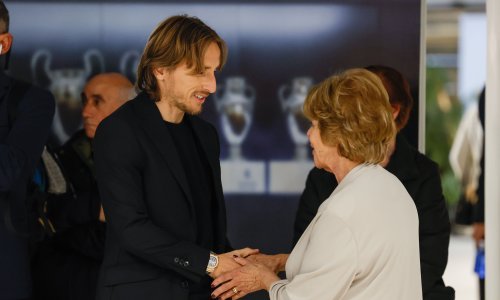 Dok je Benzema hat-trickom pisao povijest, Modrić je boravio u Beogradu