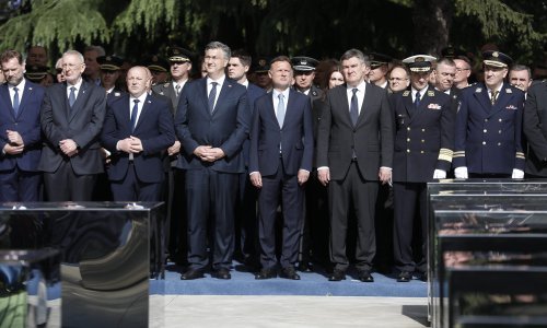 Plenković u Okučanima zajedno s Milanovićem; komentirao posjet Ane Brnabić