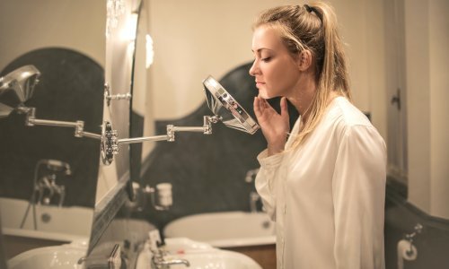 Četiri tretmana za mrlje od akni koje možete napraviti kod kuće