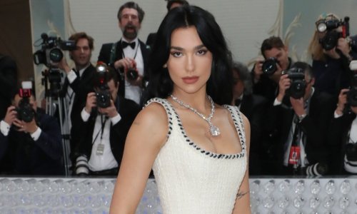 Poput moderne princeze: Dua Lipa ukrala pozornost, ali ne haljinom, već golemim dijamantom