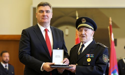 Milanović: Kad bi sve u Hrvatskoj funkcioniralo poput vatrogasne službe...