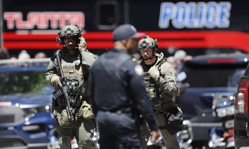 Najmanje devetero ubijenih u teksaškom trgovačkom centru, ubijen i napadač