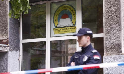 FBI upozorio Srbiju da maloljetnik planira masakr