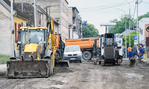 U Sisku počela sanacija cesta i Starog mosta oštećenih u potresu
