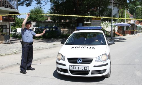 Policija uhitila mladića koji je u Bihaću prijetio beogradskim scenarijem