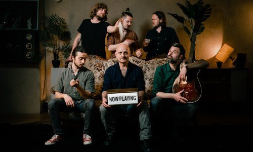 Izašao je dugoočekivani album Mile Kekina 'Nježno đonom'